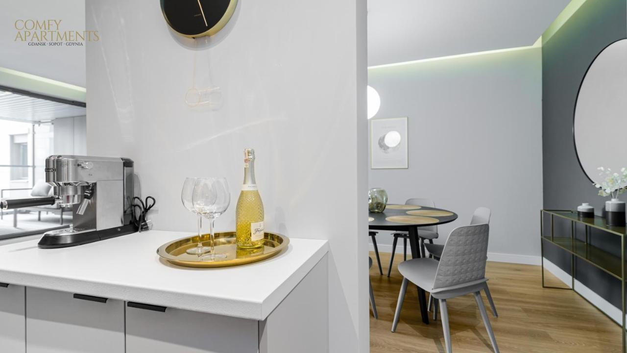 Apartament Chmielny River View - Granaria - Comfy Apartments غدانسك المظهر الخارجي الصورة